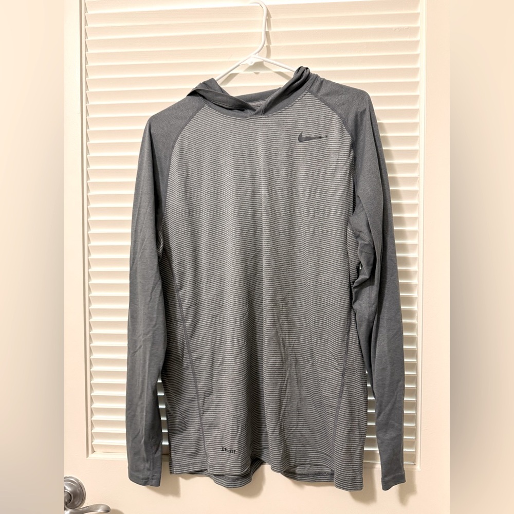 Nike Gray Athletic Dri Fit Hooded Long Sleeve